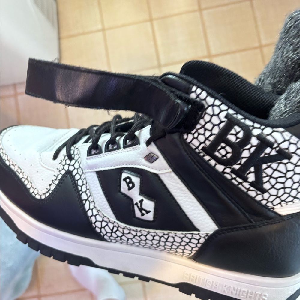Black and White Men's Sneakers